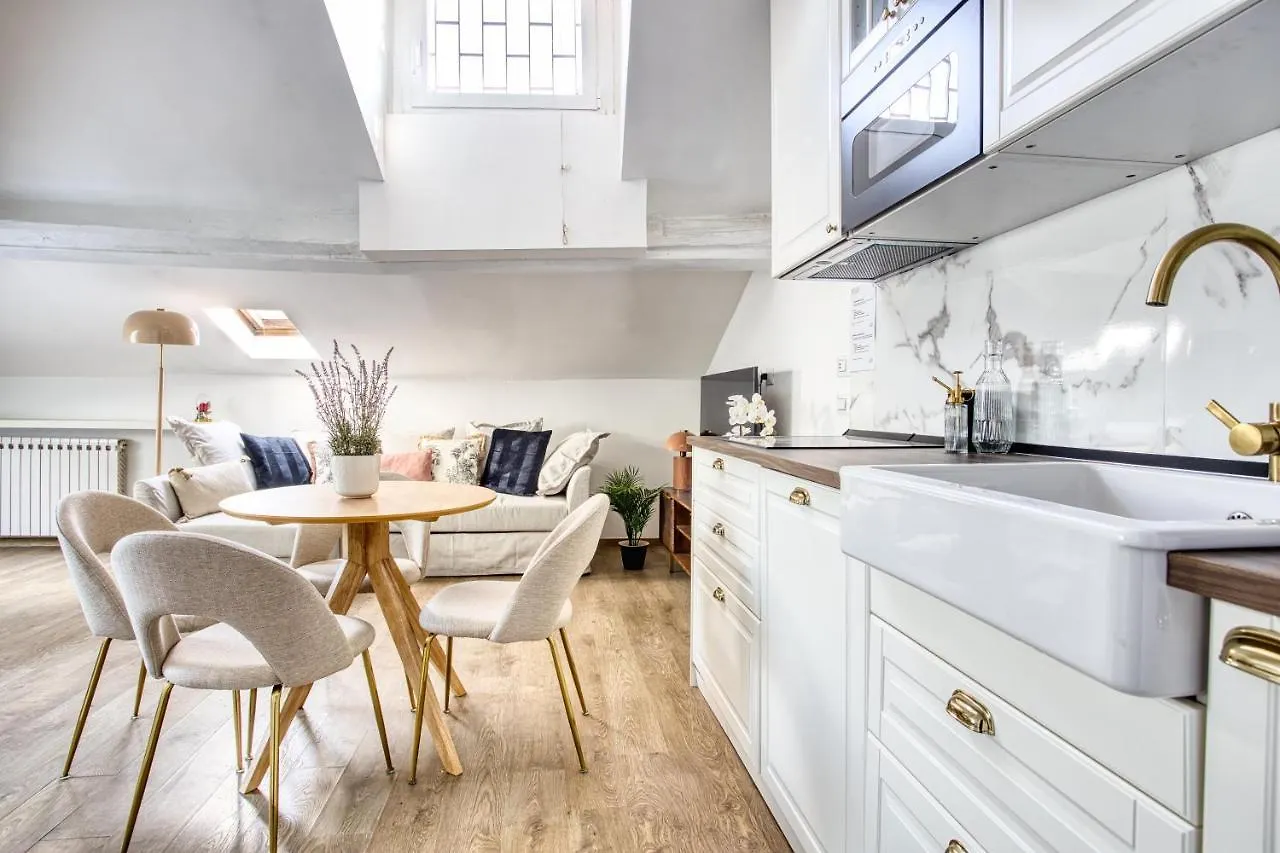 Apartment Trendy Loft Escape Corso Como Milan Italy