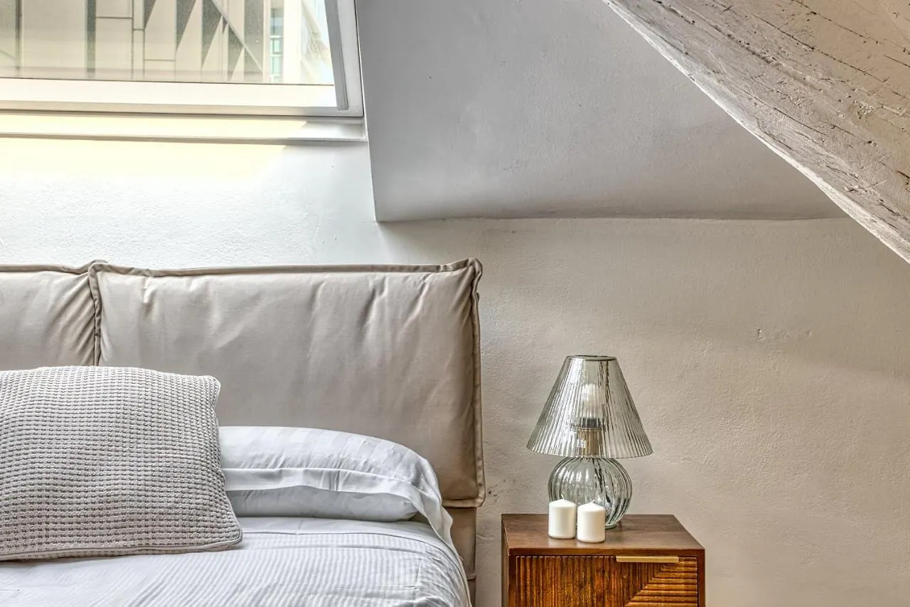 Apartment Trendy Loft Escape Corso Como Milan Italy